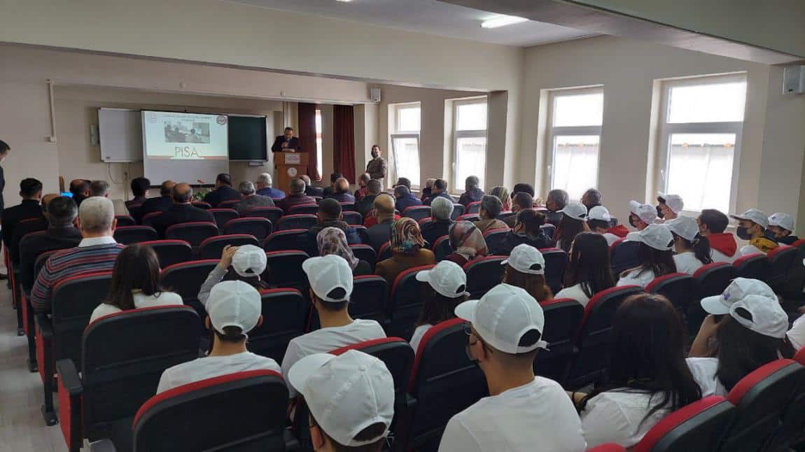 Yozgat İl Milli Eğitim Müdürlüğü Tarafından PISA Sınavları İle İlgili Motivasyon Yönlendirme Sunumu ve Toplantısı